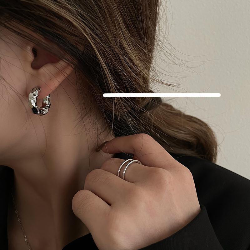 Retro Metal Circle Earrings