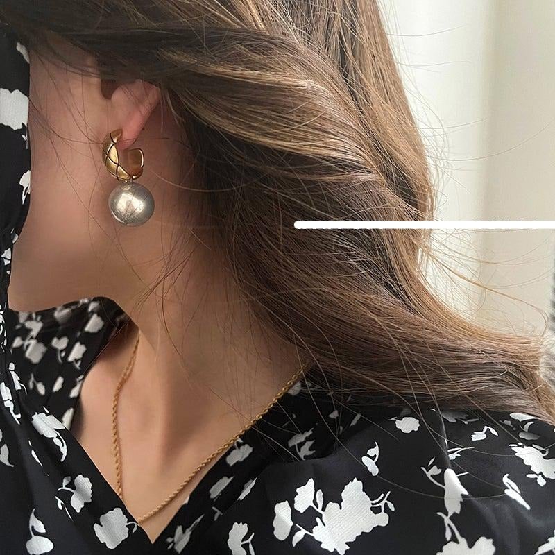 Retro Pearl Earrings