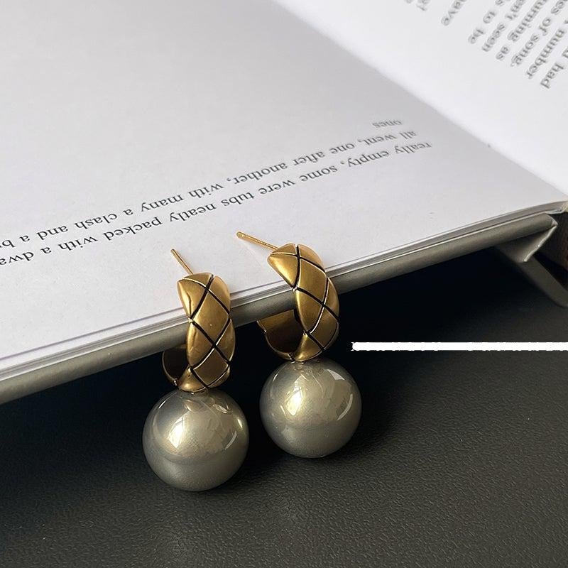Retro Pearl Earrings