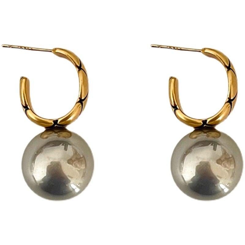 Retro Pearl Earrings