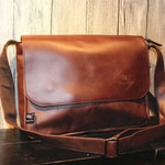 Retro Simple Messenger Bag