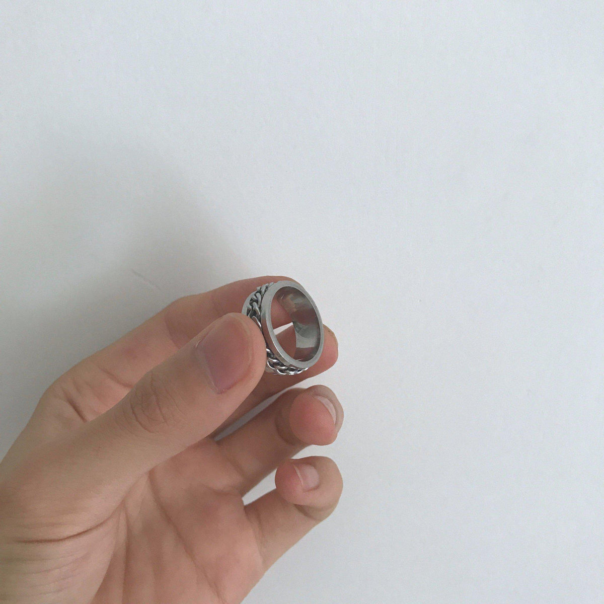 Rotating Chain Ring.