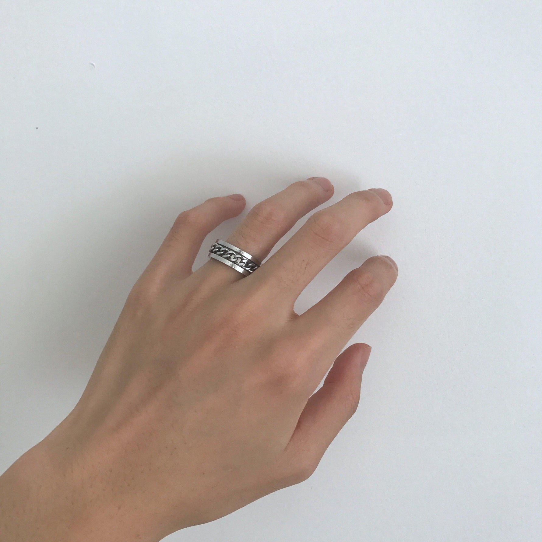 Rotating Chain Ring.