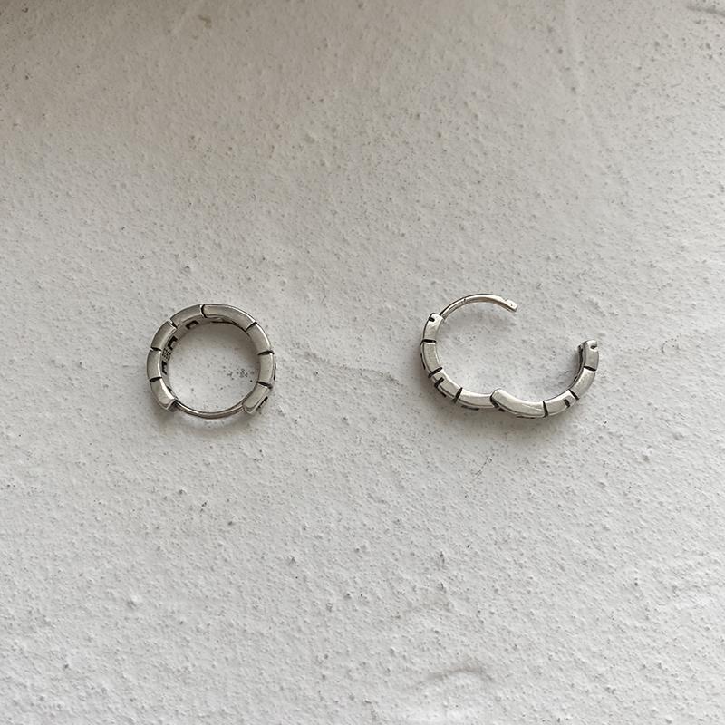 Round Earrings