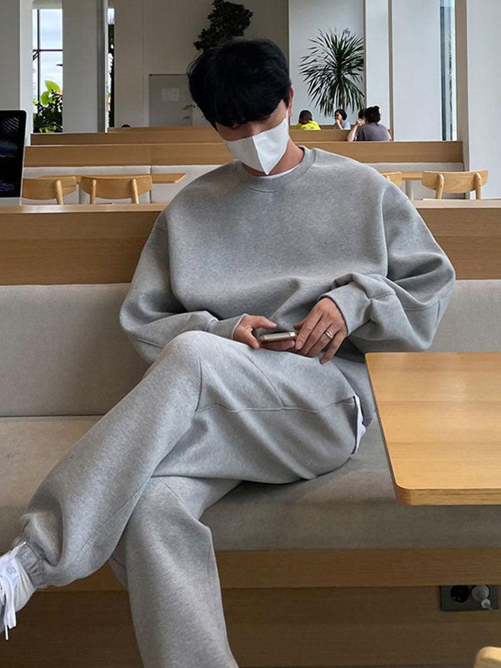 Round Neck Pullover & Pants Tracksuit