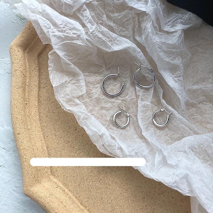 Small Circle Earrings