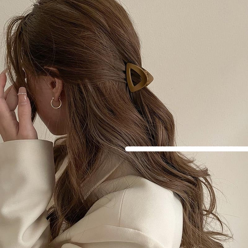 Small Triangle Claw Clip