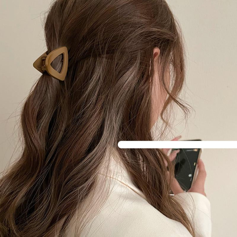 Small Triangle Claw Clip