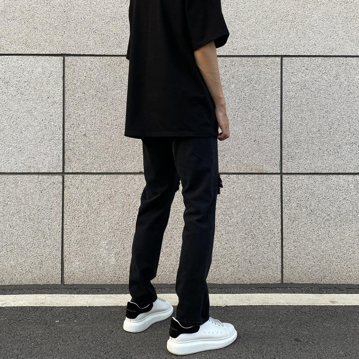 Straight Elastic Slim Ripped Jeans