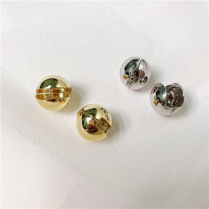 Three-Dimensional Ball Metal Earrings