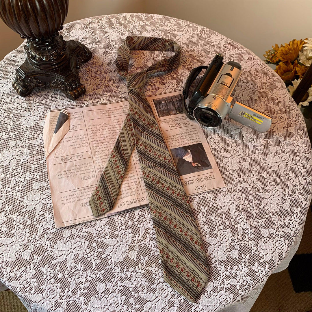 Vintage Floral Tie