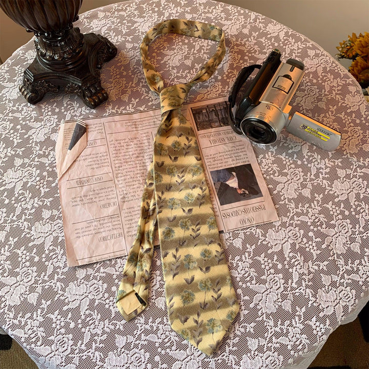 Vintage Floral Tie