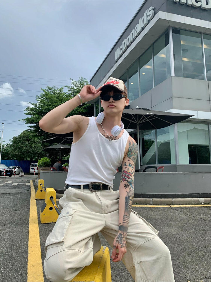 Wide-Leg Cargo Pants