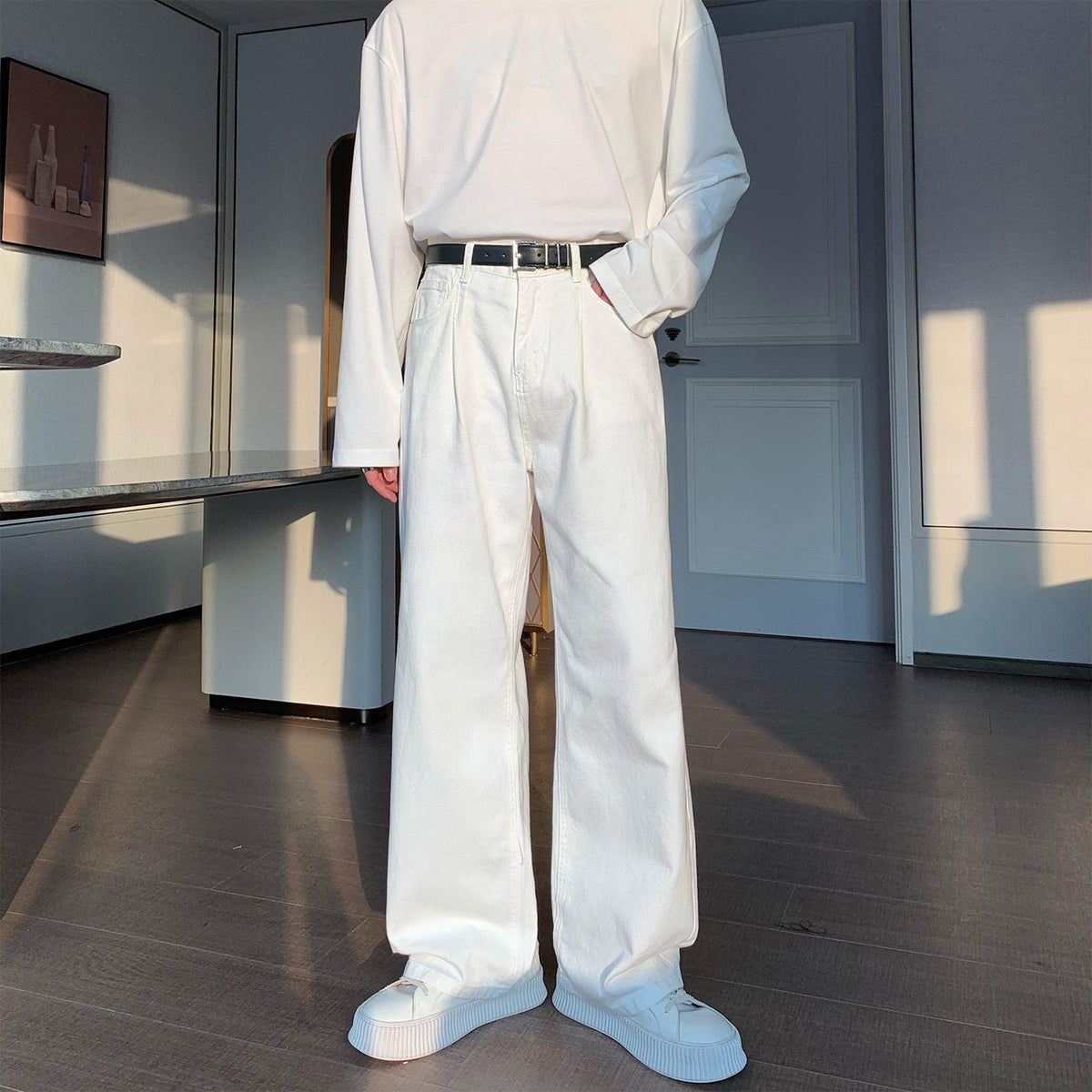 Wide-leg Straight-leg Jeans